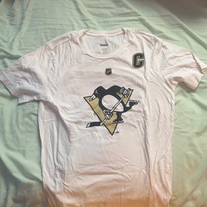 Women’s Large Reebok Crosby Shirt